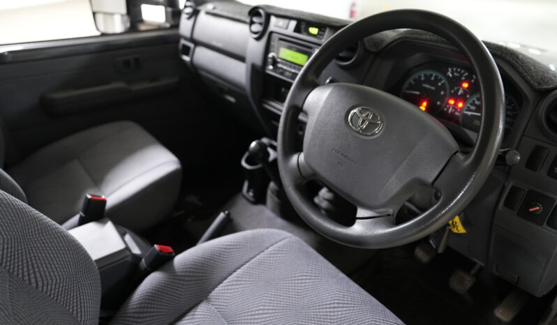 2014 Toyota Landcruiser VDJ79R GXL Double Cab full