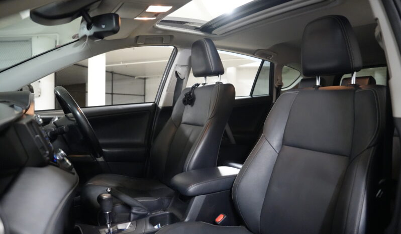 2018 Toyota RAV4 Cruiser AWD full