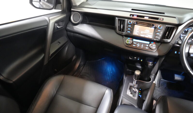 2018 Toyota RAV4 Cruiser AWD full