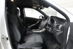 2020 Mitsubishi Eclipse Cross Black Edition full