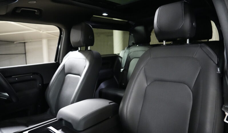 2023 Land Rover Defender D250 S full