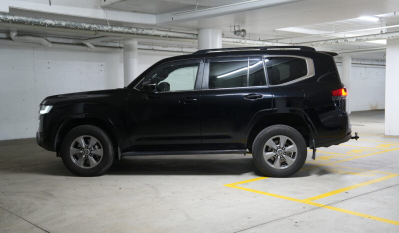 2023 Toyota Landcruiser VX full