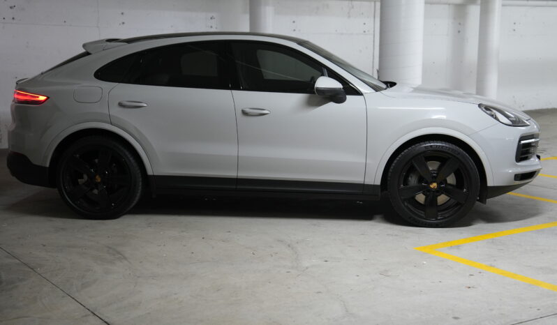 2020 Porsche Cayenne S Coupe full