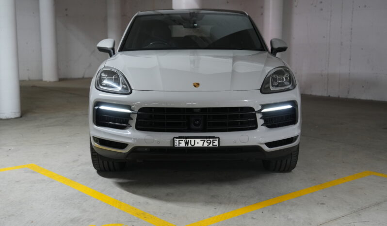 2020 Porsche Cayenne S Coupe full