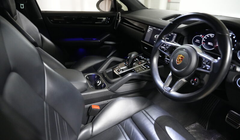 2020 Porsche Cayenne S Coupe full