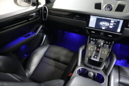 2020 Porsche Cayenne S Coupe full
