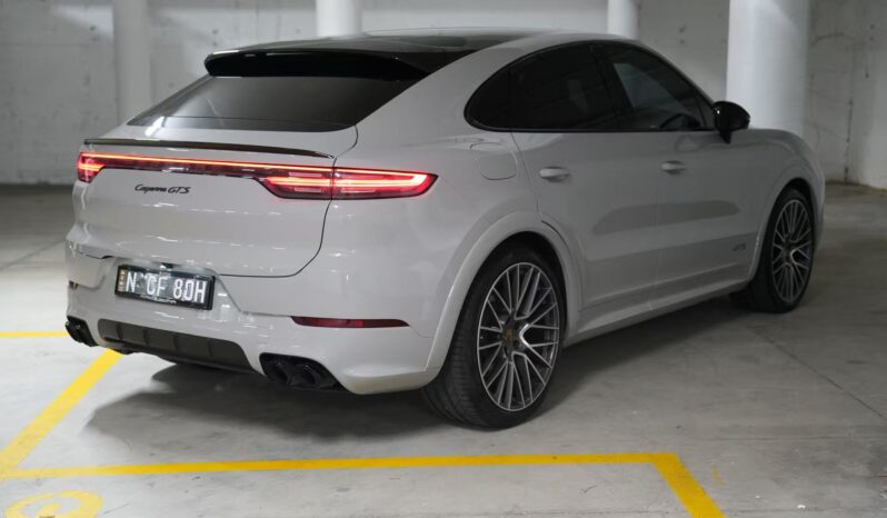 2022 Porsche Cayenne GTS Coupe full