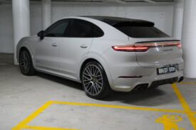 2022 Porsche Cayenne GTS Coupe