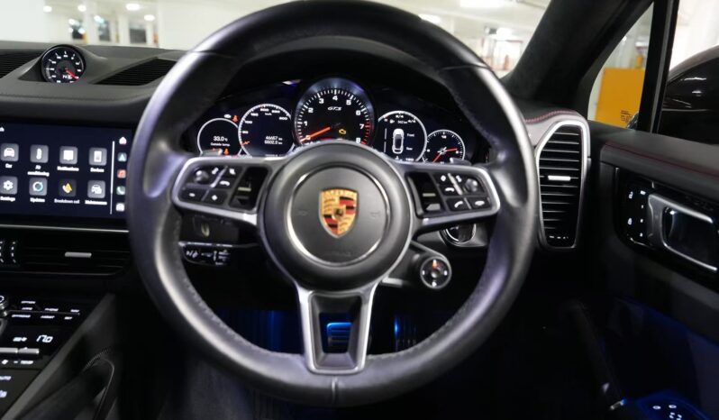 2022 Porsche Cayenne GTS Coupe full