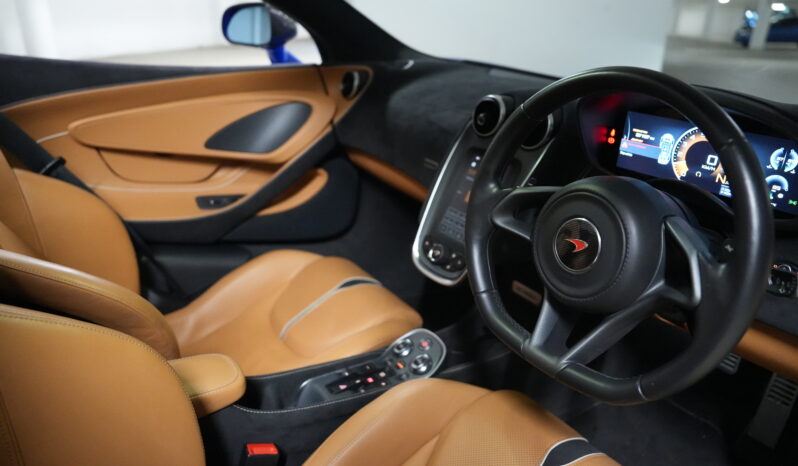2019 McLaren 570S Spider full