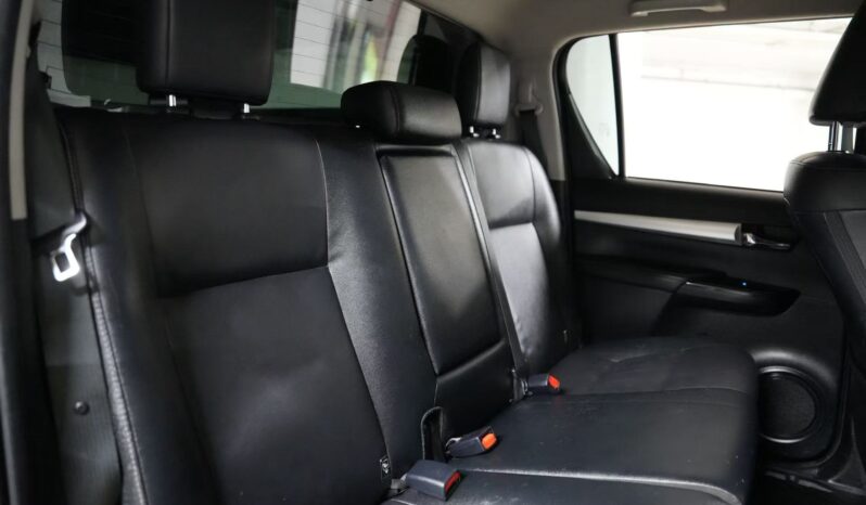 2020 TOYOTA HILUX SR5 (4×4) GUN126R full