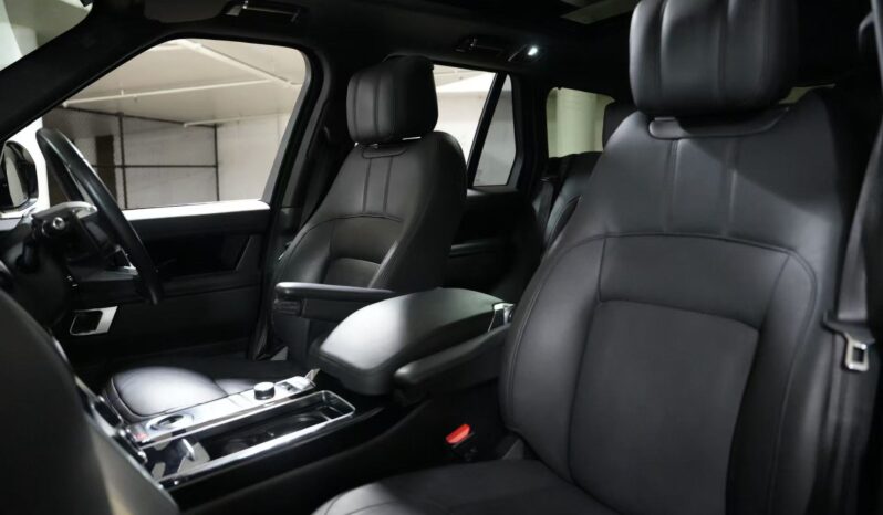 2019 Land Rover Range Rover Vogue full