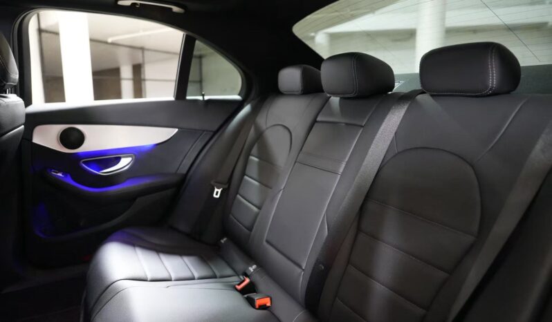 2020 Mercedes-Benz C-Class C200 Sedan full