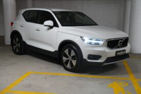 2021 VOLVO XC40 T4 MOMENTUM (FWD) MY22