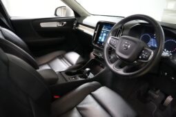 2021 VOLVO XC40 T4 MOMENTUM (FWD) MY22 full