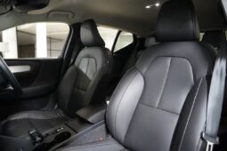 2021 VOLVO XC40 T4 MOMENTUM (FWD) MY22 full
