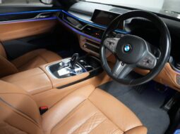 2022 BMW 7 40i G11 LCI full