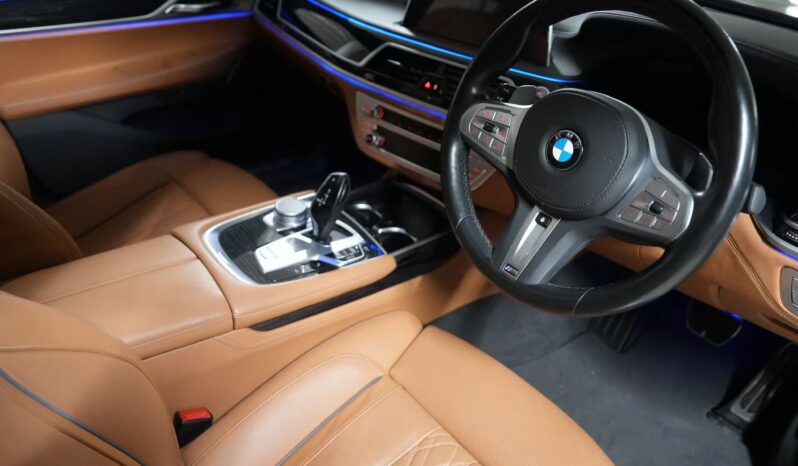 2022 BMW 7 40i G11 LCI full