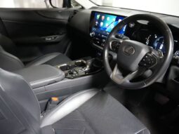 2022 LEXUS NX350h SPORTS LUXURY HYBRID AWD full