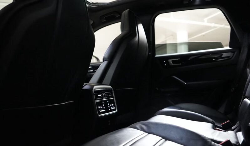 2018 PORSCHE CAYENNE E-HYBRID full